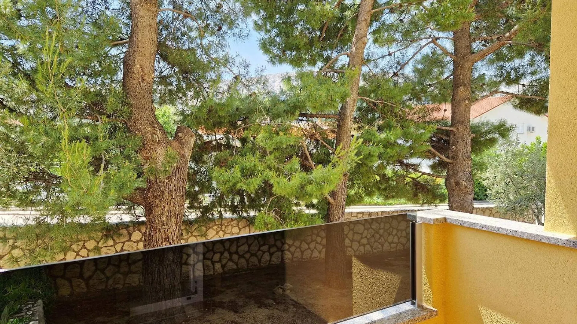 Affittacamere Sunshine Residence Baska 2